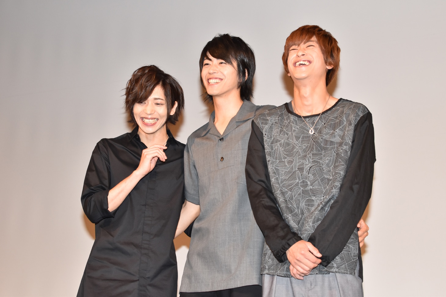 「天秤をゆらす。」完成披露イベントの様子。左から染谷俊之、廣瀬智紀、赤澤燈。