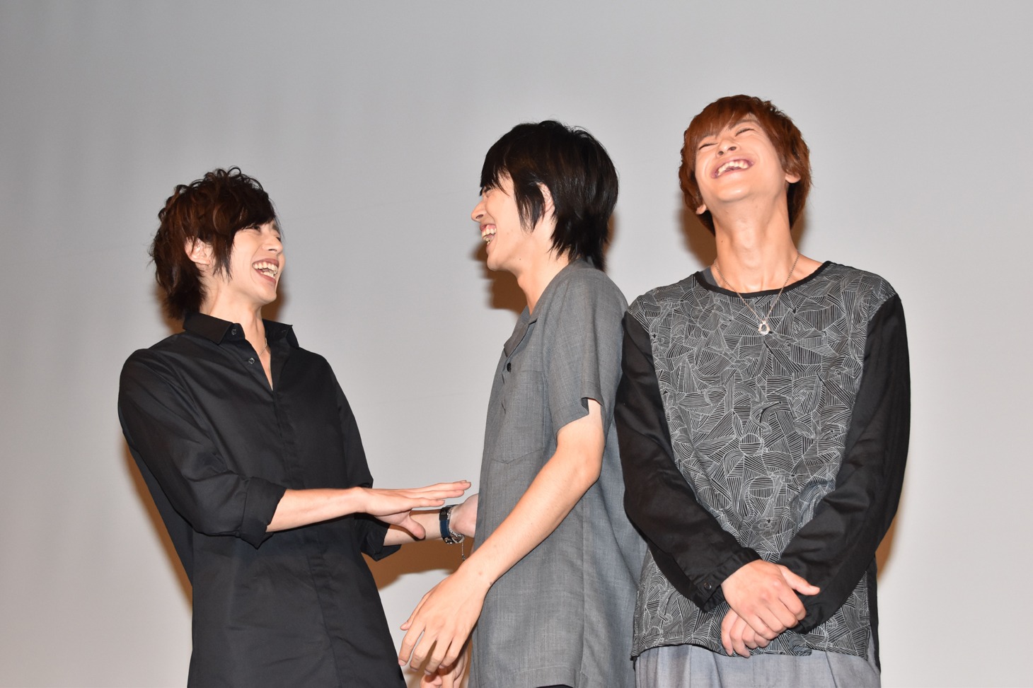 「天秤をゆらす。」完成披露イベントの様子。左から染谷俊之、廣瀬智紀、赤澤燈。