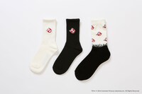 大図まことコラボレーションアイテム・ソックス（各1620円）