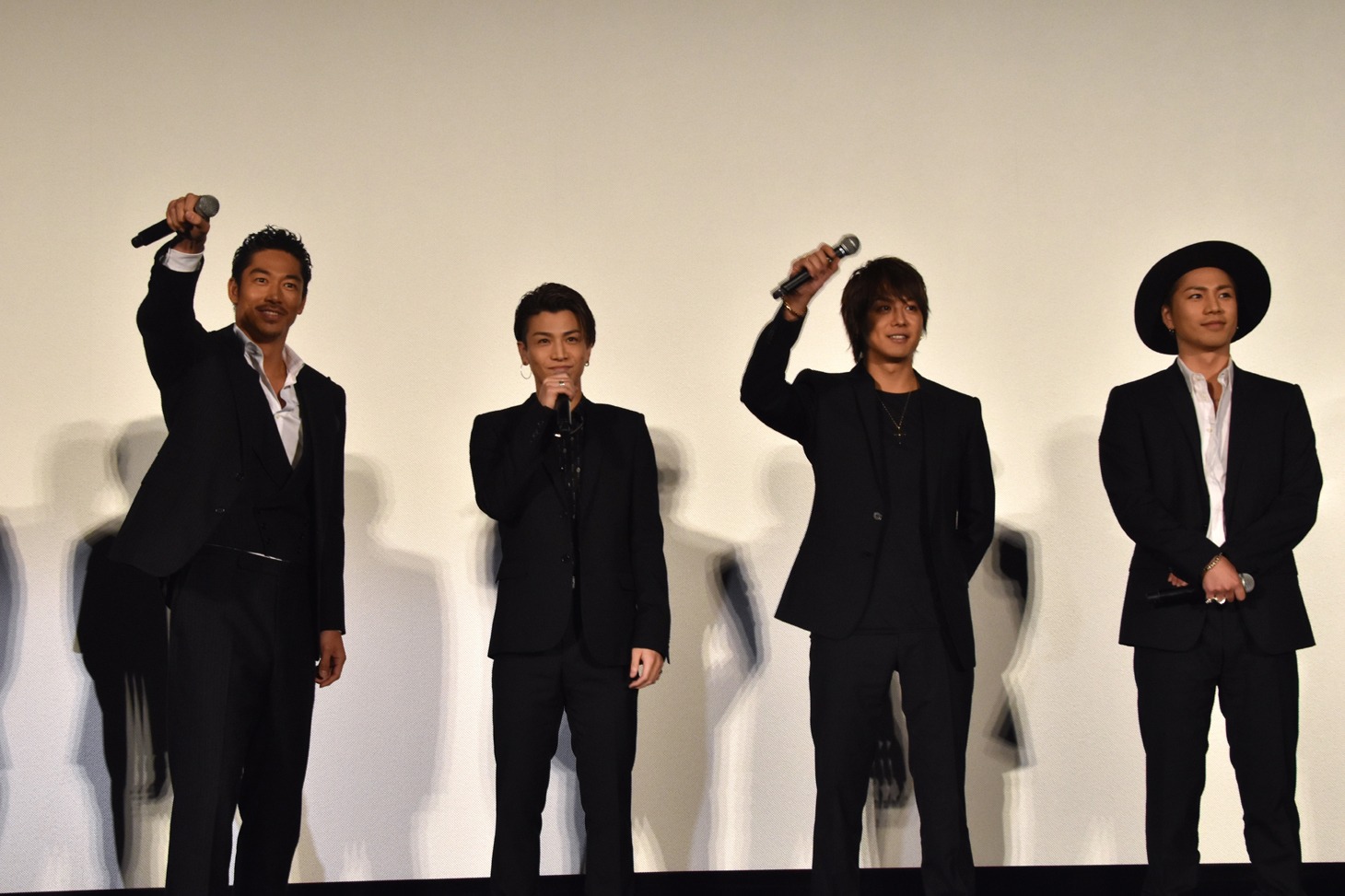 左からAKIRA、岩田剛典、TAKAHIRO、登坂広臣。