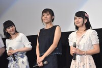 「劇場版アイカツスターズ！」「アイカツ！～ねらわれた魔法のアイカツ！カード～」完成披露舞台挨拶の様子。