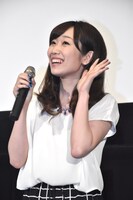 霧矢あおい役の田所あずさ。