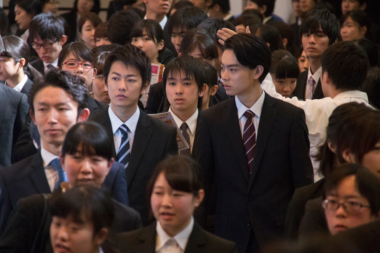 何者」佐藤健、有村架純、菅田将暉の3ショットなど新写真15点解禁 何者」佐藤健、有村架純、菅田将暉の3ショットなど新写真15点解禁