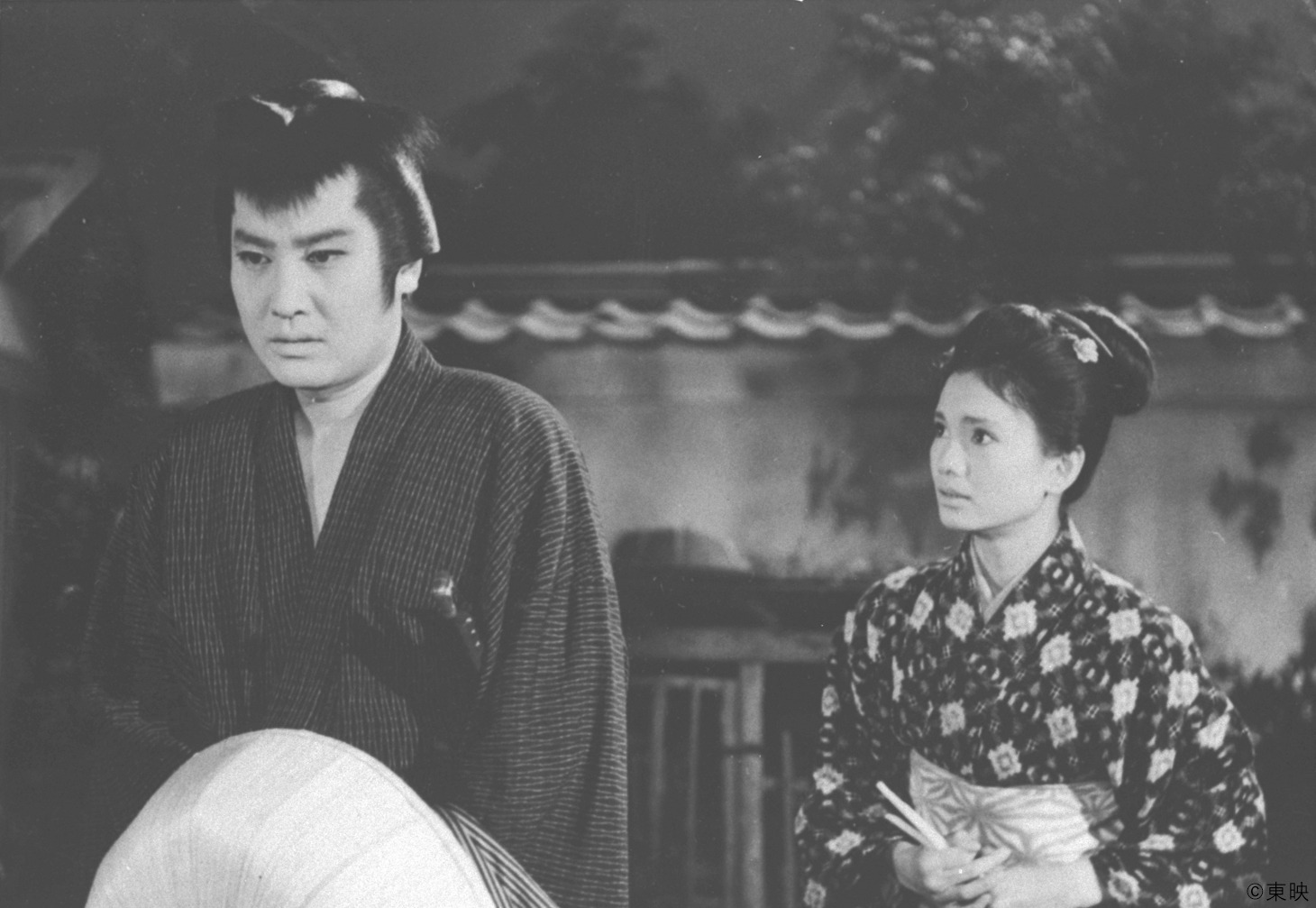 「瞼の母」