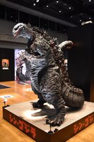 「大ゴジラ特撮王国 YOKOHAMA」展示の様子。