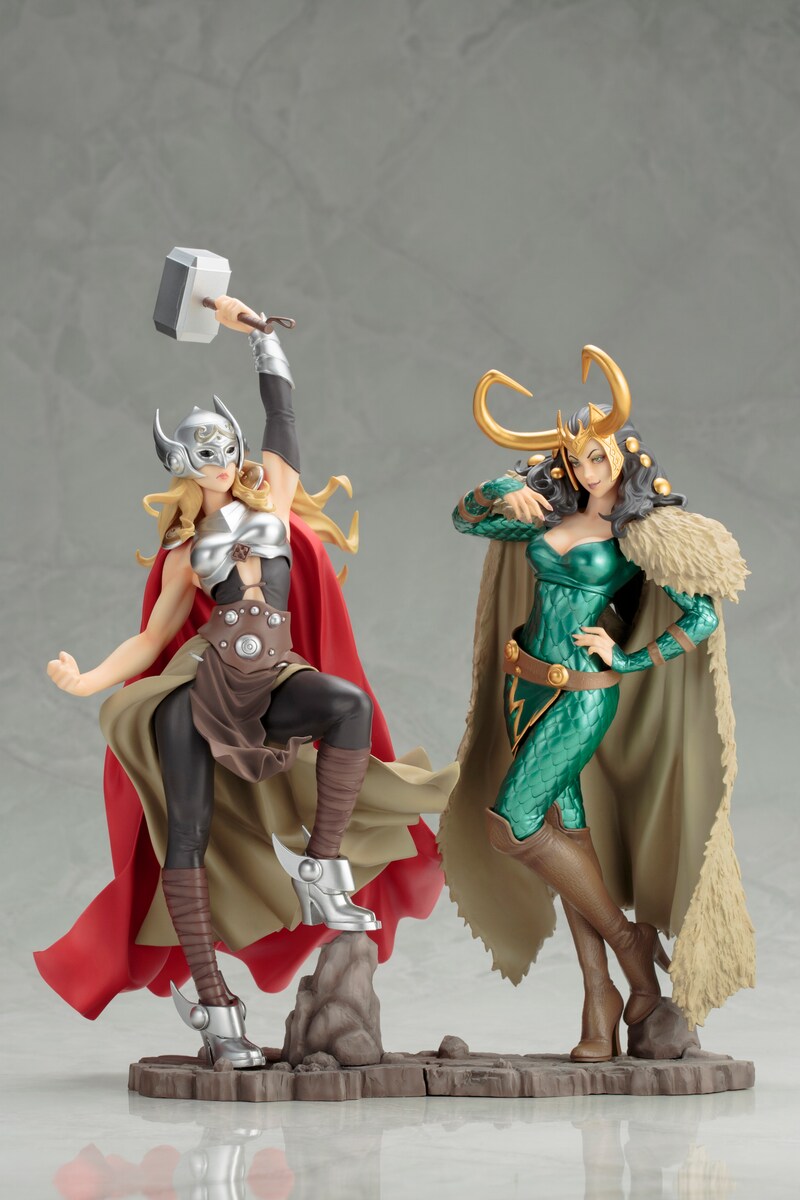 左から「MARVEL美少女 ソー」「MARVEL美少女 ロキ」。