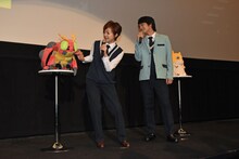 左から田村睦心、榎木淳弥。