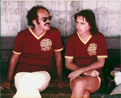 「スーパーメンチ -時代をプロデュースした男！-」