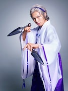 金城白子に扮する桐山漣。