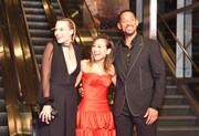 左からマーゴット・ロビー、福原かれん、ウィル・スミス。