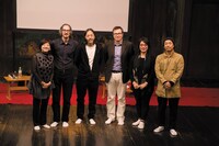 2015年の「京都フィルムメーカーズラボ」の様子。左から田中まこ（ジャパン・フィルムコミッション副理事）、マーク・ペランソン氏（ロカルノ国際映画祭プログラマー）、ジェイコブ・ウォン（香港国際映画祭キュレーター）、オリヴィエ・ペール（アルテ・フランス・シネマ エグゼクティブ・ディレクター / アルテ・フランス アクイジション担当ディレクター）、ジーン・ホアン（Core Cultural Management代表 / アーバン・ノマド映画祭 オーガナイザー）、大森立嗣（映画監督）