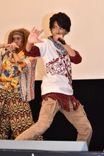 名乗りを披露する中尾暢樹。