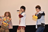 名乗りを披露する様子。