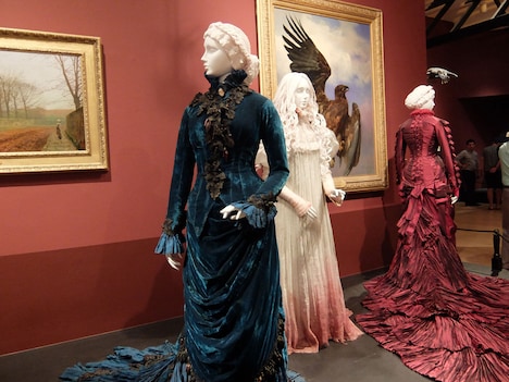 「クリムゾン・ピーク」の衣装。