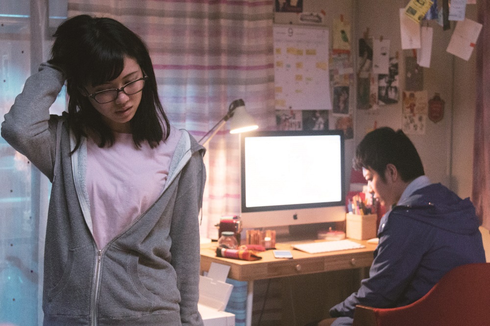 「何者」