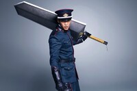 鷹峯誠一郎に扮する大東駿介。