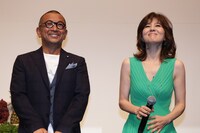 左から中野英雄、石野真子。