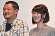 左から川瀬陽太、柳英里紗。