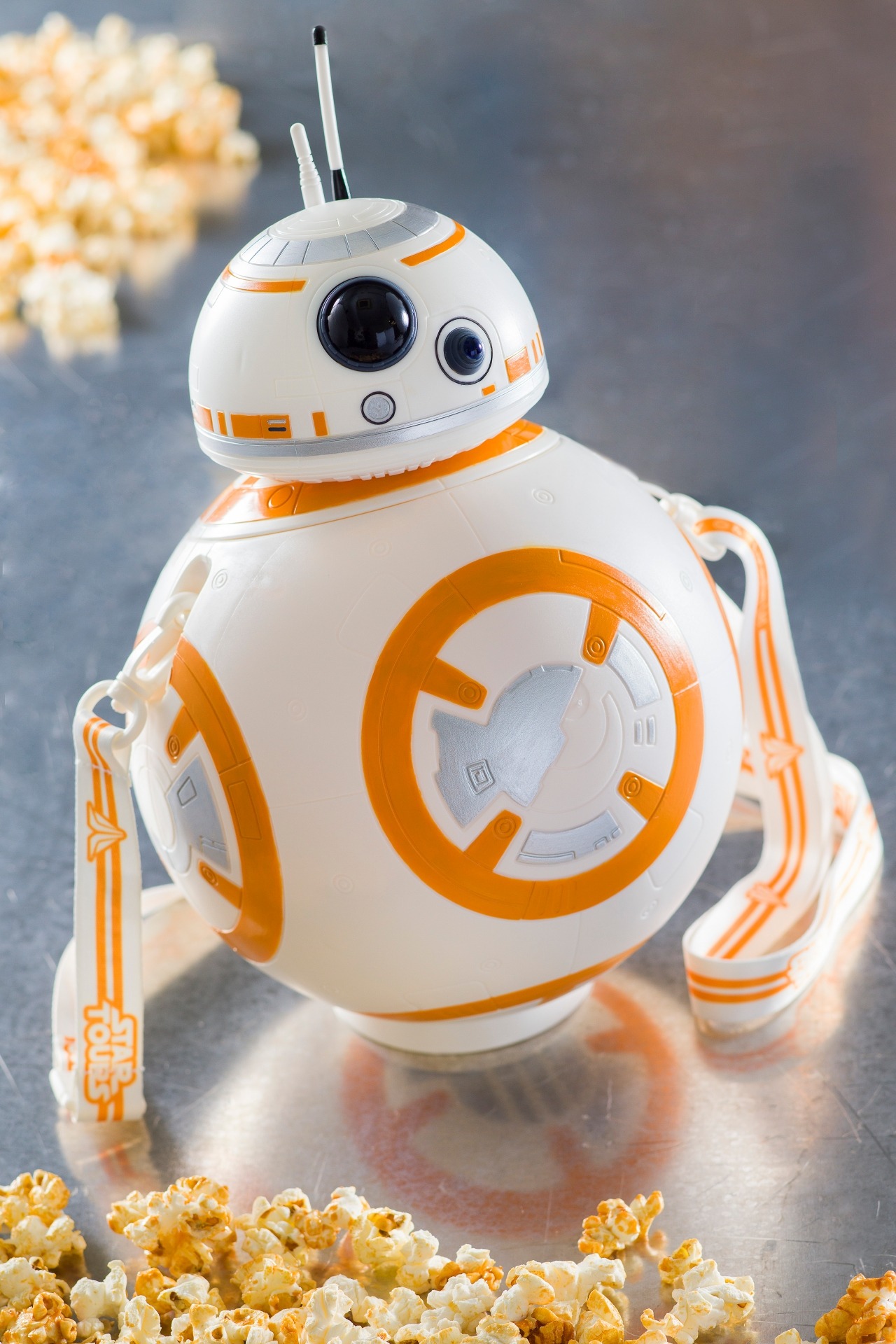 BB-8のポップコーンバケット（2300円）。