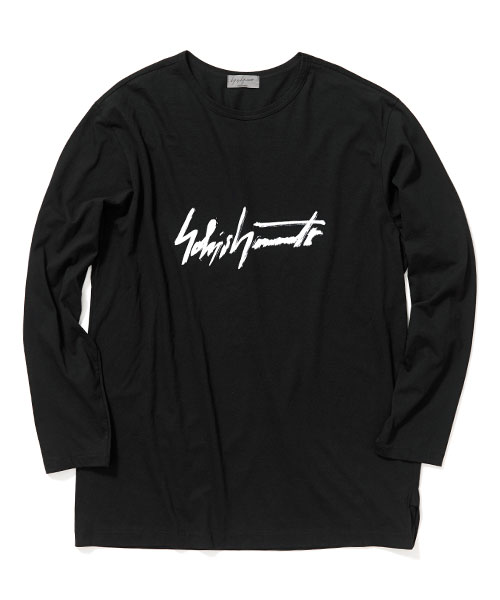 「Yohji Yamamoto×ESTNATION」より「JOKER LONG SLEEVE TEE」（2万9160円）。(c)2016 WARNER BROS. ENTERTAINMENT INC., RATPAC-DUNE ENTERTAINMENT LLCSUICIDE SQUAD and all related characters and elements (c) & (TM) DC Comics and Warner Bros. Entertainment Inc. (s16)