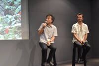 左から黒沢清、浅野忠信。