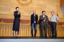 第40回モントリオール世界映画祭に参加した天海祐希（左）と遊川和彦（左から2番目）。