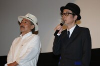 左から藤竜也、リリー・フランキー。