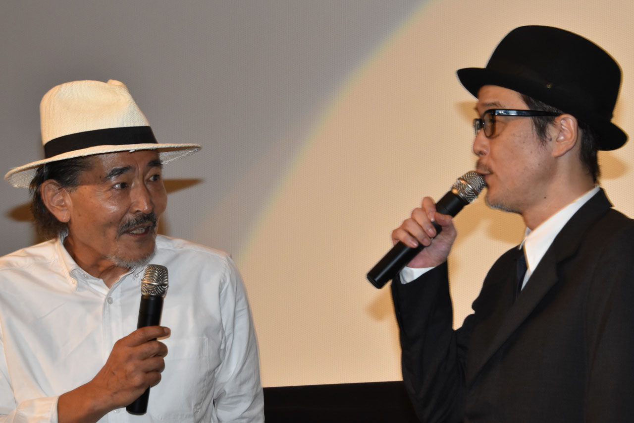 左から藤竜也、リリー・フランキー。