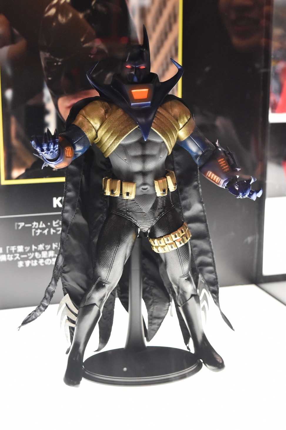 千葉ットマンによる「KNIGHTFALL」。