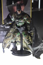 伊藤英明による「CAMOUFLAGE BATMAN」。