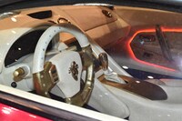 「ジョーカー・カー」内部