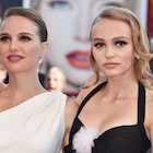 姉妹演じたナタリー・ポートマンとリリー・ローズ・デップ、ヴェネツィアに登場
