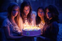 「シスターフッド・オブ・ナイト 夜の姉妹団」