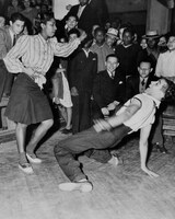 「ティーンエイジ」