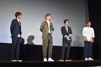 「サマーソング」初日舞台挨拶の様子。