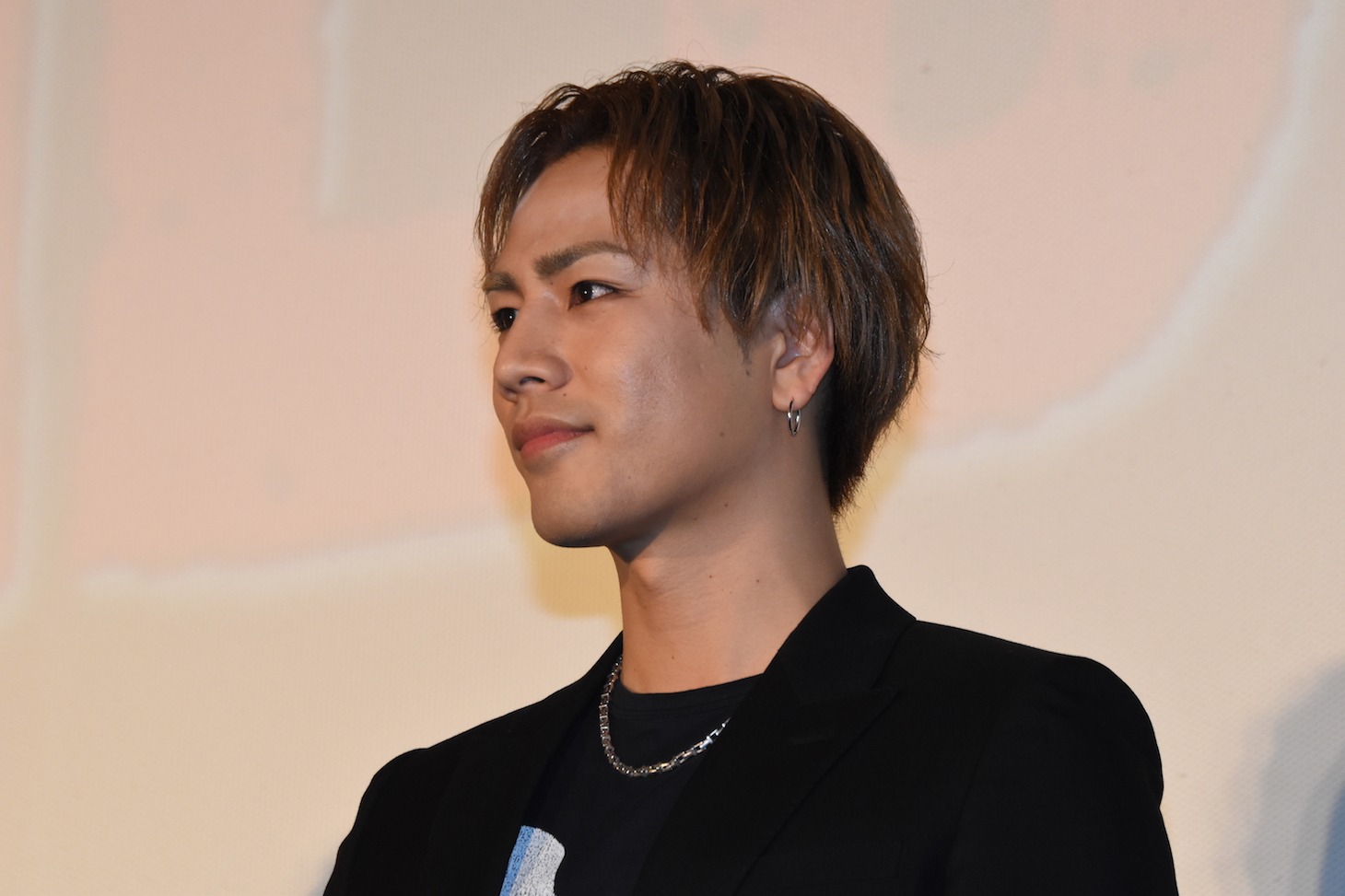 登坂広臣