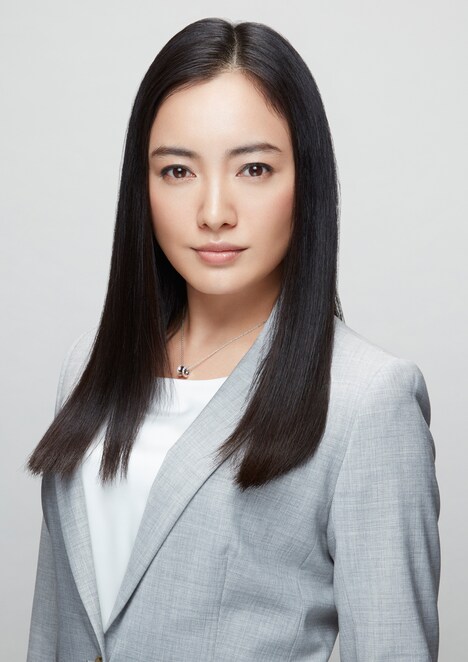 連続ドラマW「楽園」で前畑滋子役を務める仲間由紀恵。