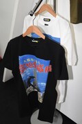 会場にて販売されているTシャツ。