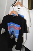 会場にて販売されているTシャツ。