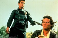 「マッドマックス」