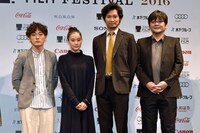 左から松居大悟、蒼井優、青木崇高、細田守。