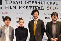 左から松居大悟、蒼井優、青木崇高、細田守。