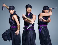 左から霧生役の若葉竜也、迅影役の池田純矢、雷牙役の奥野瑛太。