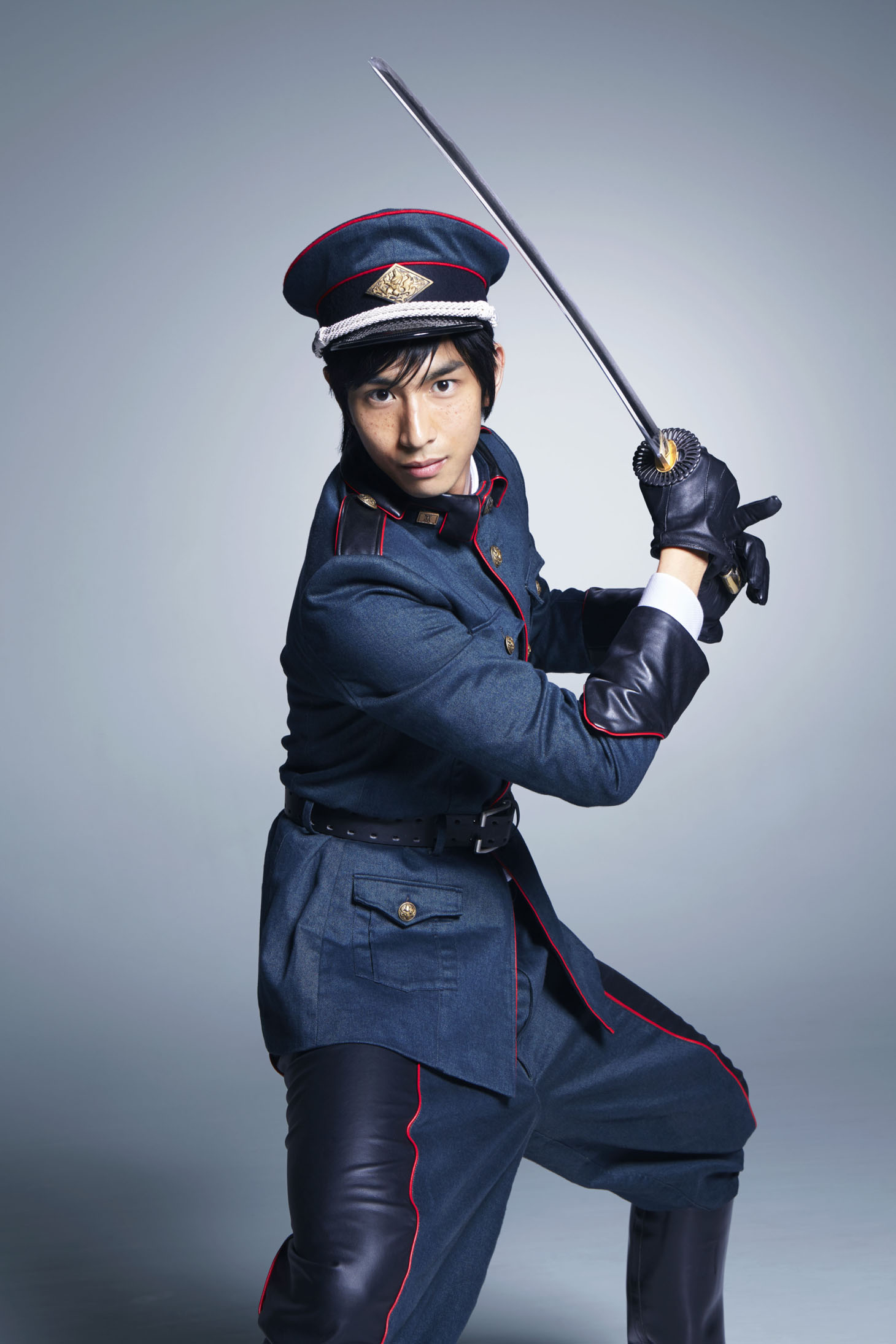 武田楽鳥に扮する市川知宏。