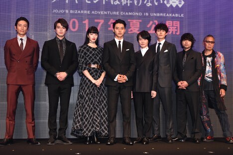 2016年9月28日に行われた「ジョジョの奇妙な冒険 ダイヤモンドは砕けない 第一章」記者会見の様子。
