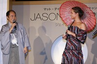 左からトレンディエンジェルの斎藤、アリシア・ヴィキャンデル。