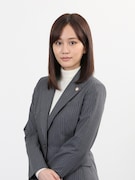 前田敦子演じる桜庭夏希。