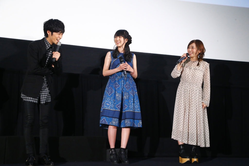 左から小野賢章、石川由依、山田尚子