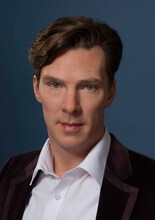 ベネディクト・カンバーバッチの等身大フィギュア。