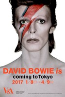 大回顧展「DAVID BOWIE is」メインビジュアル